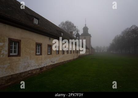 Abbaye bénédictine Corvey près de la ville allemande appelée Hoexter en hiver Banque D'Images