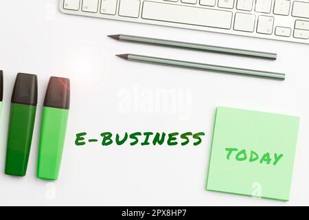 Signature écrite à la main E Business, mot écrit sur le processus de la conduite des transactions commerciales sur Internet Banque D'Images