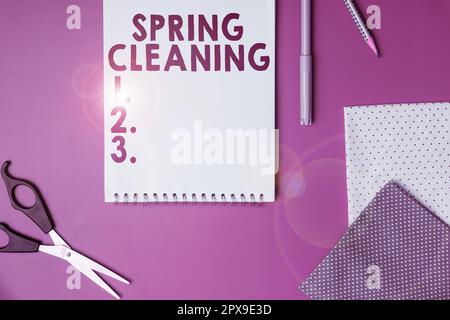 Légende de texte présentant le nettoyage de printemps, pratique de l'entreprise de nettoyage complet de la maison au printemps Banque D'Images