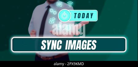 Texte montrant les images de synchronisation inspiration, concept professionnel rendant les photos identiques sur tous les appareils accessibles partout Banque D'Images