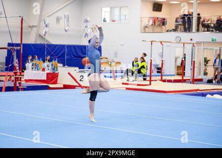 Åland Invitational 2023 Gym, Mariehamn, avril 2023. Gymnastes de Finlande, de Suède, de Norvège et du Royaume-Uni. Photo : Rob Watkins – Journée de qualification Banque D'Images