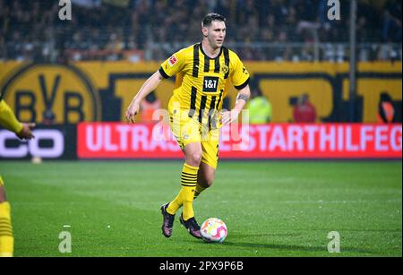 Bundesliga, Vonovia Ruhrstadion Bochum: VFL Bochum vs Borussia Dortmund; Niklas Süle (BVB) Banque D'Images