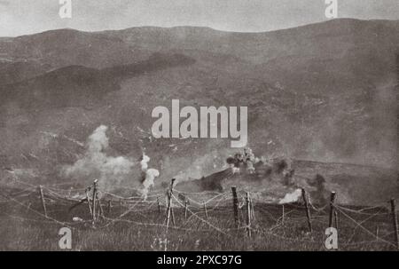 Première Guerre mondiale La France en guerre. En Alsace, 15 juin 1915 : bombardement des tranchées allemandes du Braunopf. À 16 h 30, le même jour, les combattants français ont lancé un assaut sur le poste. Banque D'Images