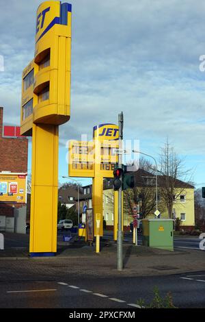 Kraftstoffpreise an einer JET-Tankstelle - Symbolbild Banque D'Images