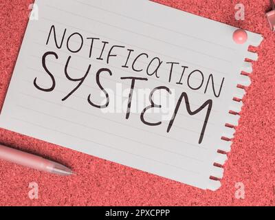 Écriture affichage de texte système de notification, Word pour ne pas oublier d'être connecté réseaux sociaux Banque D'Images