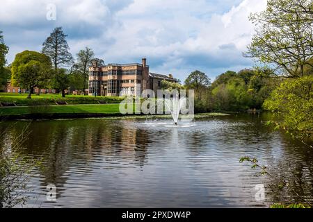 Astley Hall est une maison de campagne à Chorley et est un bâtiment classé de classe 1. Banque D'Images