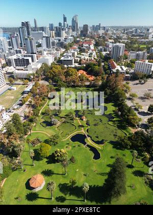 Une vue aérienne de Queens Gardens à Perth, en Australie occidentale. Banque D'Images