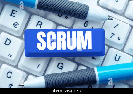 Signe d'écriture à la main Scrum, Business concept écriture manuscrite comme distinct de l'impression des caractères écrits de jeu Banque D'Images