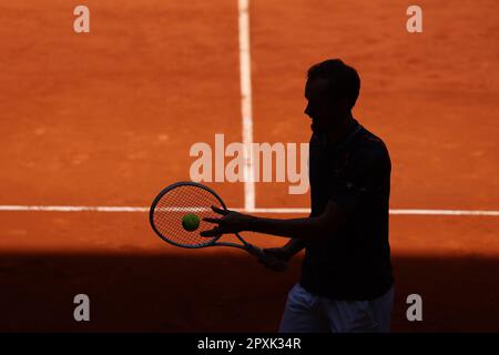 Madrid, Espagne. 02nd mai 2023. Daniil Medvedev lors de l'Open de Mutua Madrid 2023, tournoi de tennis Masters 1000 sur 2 mai 2023 à Caja Magica à Madrid, Espagne - photo Antoine Couvercelle/DPPI crédit: DPPI Media/Alamy Live News Banque D'Images