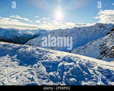 Autriche Paznaun montagnes Rocheuses Paysage avec neige Banque D'Images