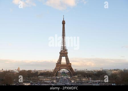 Vue sur la Tour Eiffel depuis le Palais de Chaillot, Trocadéro Banque D'Images