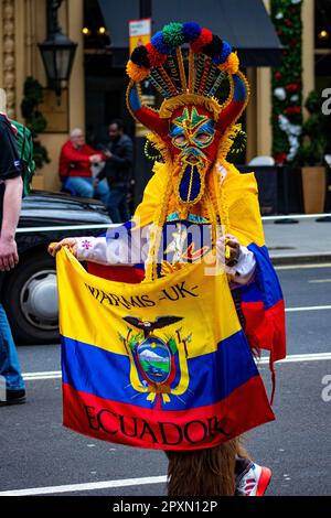 Londres, Royaume-Uni - 1 mai 2023: Les travailleurs et les supporters syndicaux marchent pour soutenir le jour de mai également connu sous le nom de Journée internationale des travailleurs, Banque D'Images