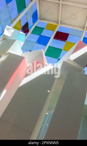 Le Centre Pompidou à El Cubo Malaga Andalousie Espagne une galerie et un espace artistique conçus par Javier Pérez de la Fuente et Juan Antonio Marín Malavé. Banque D'Images