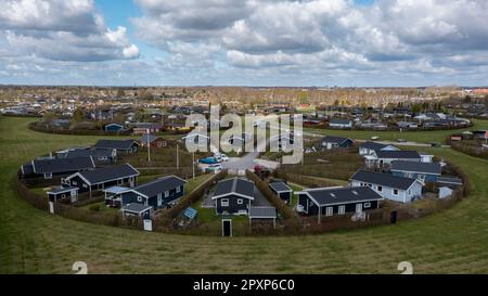 Le complexe de jardin circulaire de Brøndby Haveby. Il a été conçu par l'architecte paysagiste danois Erik Mygind. Banque D'Images