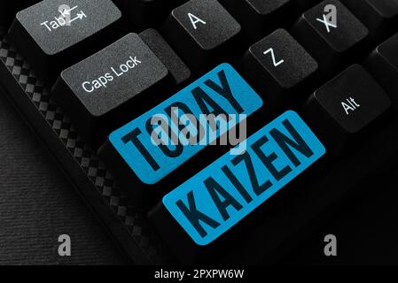 Présentation conceptuelle Kaizen, mot écrit sur une philosophie d'entreprise japonaise d'amélioration des pratiques de travail Banque D'Images