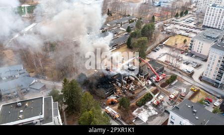 Maison en feu Banque D'Images