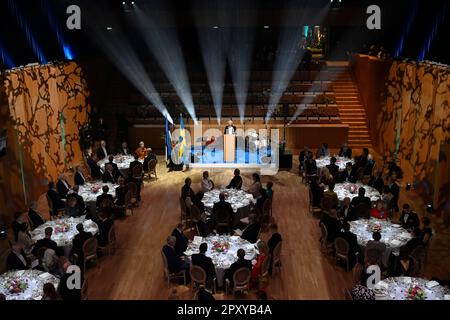 Le roi de Suède Carl Gustaf prononce un discours lors d'un dîner d'État organisé par le Président de l'Estonie à Viimsi Artium, Tallinn, Estonie, 2 mai 2023 Banque D'Images