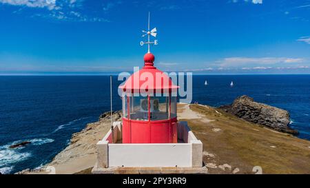 Vue aérienne de la Pointe des Poulains, pointe ouest de Belle-île-en-Mer, la plus grande île bretonne du Morbihan, France - Phare des Poulains l Banque D'Images