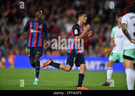Barcelone, ESP. 02nd mai 2023. FC BARCELONE contre CA OSASUNA 2 mai 2023 Pedri (8) du FC Barcelone réagit lors du match entre le FC Barcelone et CA Osasuna correspondant à la trente-trois journée de la Liga Santander au camp Spotify Nou à Barcelone, en Espagne. Crédit : rosdemora/Alay Live News Banque D'Images