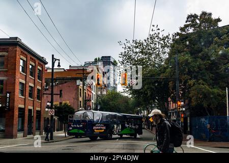 Le bus à arrêts multiples à Gastown, Vancouver Colombie-Britannique Canada Banque D'Images