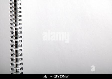 Carnet de croquis photo avec une page vierge en gros plan Banque D'Images