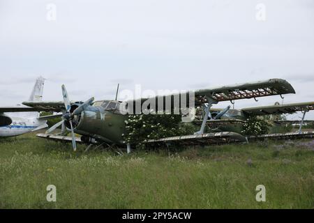 L'avion militaire de l'Union soviétique Antonov an-2 a été abandonné Banque D'Images