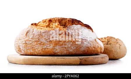 Un pain et des petits pains isolés sur fond blanc Banque D'Images