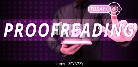 Écriture affichage de texte correction d'épreuves. Photo conceptuelle acte de lecture et de marquage des fautes d'orthographe, de grammaire et de syntaxe Banque D'Images