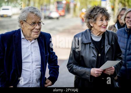 LA HAYE - Hedy d'Ancona. Avec son mari Mémorial de Paul van Vliet dans le théâtre royal de la haye. Le comédien Paul van Vliet est décédé à l'âge de 87 ans. Paul Van Vliet, originaire de la Haye, était l'un des comédiens les plus célèbres des pays-Bas en 1970s et 1980s. Il est sur scène depuis des décennies. ANP/Hollandse Hoogte/ Robin Utrecht pays-bas sortie - belgique sortie Banque D'Images