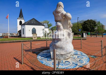 Antarctique 100 le mémorial du capitaine Scott et l'église norvégienne à Cardiff Bay, pays de Galles, Royaume-Uni Banque D'Images