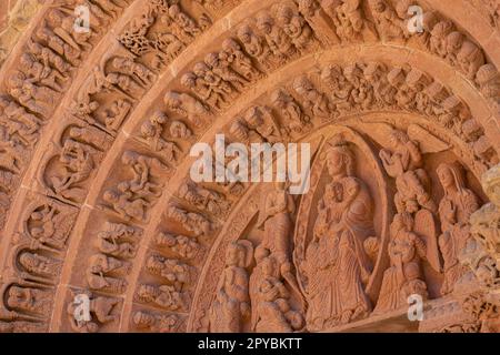 trinidad patenitas en la portada, Iglesia de Santo Domingo, Románico, siglo XII, Soria, Comunidad Autónoma de Castilla, Espagne, Europe Banque D'Images