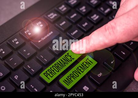 Amélioration des performances de l'écriture et de l'affichage du texte. Concept Internet mesurer et modifier la sortie pour augmenter l'efficacité Banque D'Images