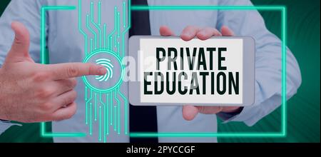 Inspiration montrant le signe de l'éducation privée. Internet concept appartenant à l'usage particulier personne ou groupe personnes Banque D'Images