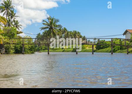 Grande lagune côtière panoramique à Rekawa près de la petite ville de Tangalle, au Sri Lanka Banque D'Images