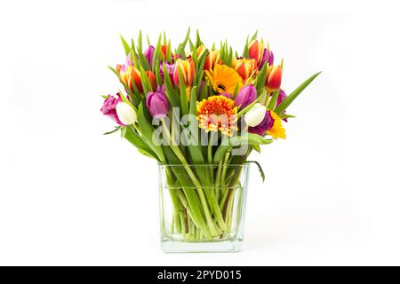 fleurs dans un vase sur fond blanc Banque D'Images