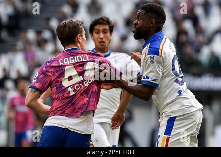 Turin, Italie. 03rd mai 2023. Nicolo Fagioli de Juventus FC et Samuel Umtiti de US Lecce pendant la série Un match de football entre Juventus FC et US Lecce au stade Juventus de Turin (Italie), 3 mai 2023. Credit: Insidefoto di andrea staccioli/Alamy Live News Banque D'Images