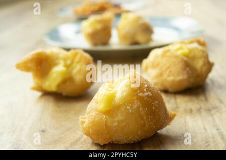 St. Les choux à la crème frits de Joseph Banque D'Images