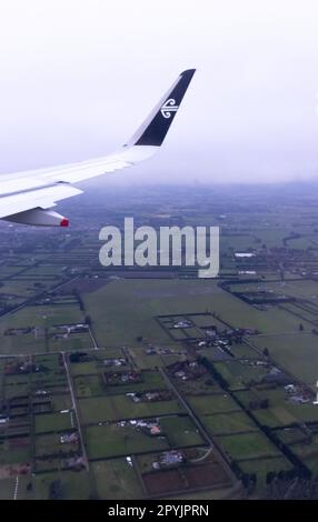 Christchurch, Nouvelle-Zélande - 29 avril 2023 : vue aérienne de Canterbury depuis un avion Air Nouvelle-Zélande volant entre Wellington et Christchurch. Banque D'Images