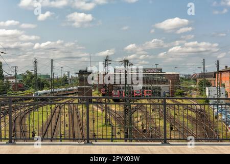 Hangar de locomotives à la gare centrale de Francfort, Hesse, Allemagne Banque D'Images