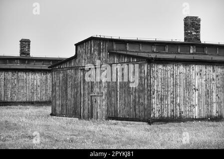 Bâtiments, casernes et chemins dans le camp d'extermination en Pologne à partir de la Seconde Guerre mondiale Banque D'Images