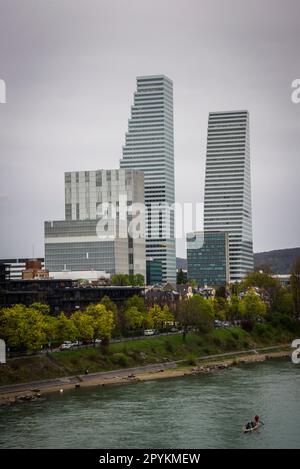 Gratte-ciel des tours Roche 1 et 2 conçus par la firme d'architecture Herzog et de Meuron, Bâle, Suisse Banque D'Images