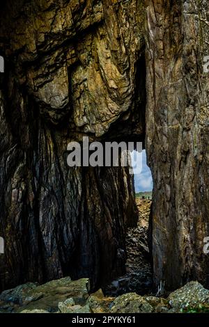 Grotte de Torhatten près de Bronnysund, Norvège. Banque D'Images