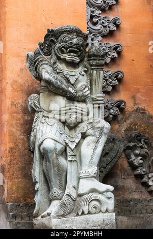 Temple balinais, statues, Ubud, Bali, Indonésie Banque D'Images