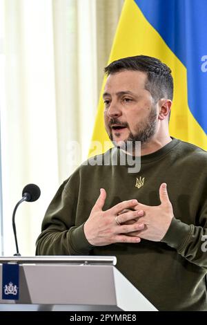 La Haye, pays-Bas. 04th mai 2023. Le président ukrainien Volodymyr Zelensky a photographié lors d'une réunion concernant la situation en Ukraine et le soutien européen au pays, à la Haye, aux pays-Bas, le jeudi 04 mai 2023. Il y a plus d'un an, la Russie a commencé une invasion et une guerre en Ukraine. BELGA PHOTO DIRK WAEM crédit: Belga News Agency/Alay Live News Banque D'Images