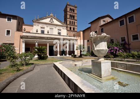 Basilique Santa Cecilia in Trastevere, Trastevere, Rome, Italie Banque D'Images