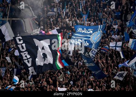 Udine, Italie. 04th mai 2023. Les fans de Naples applaudissent lors de la série Un match de football entre Udinese Calcio et SSC Napoli au stade Friuli à Udine (Italie), 4 mai 2023. Credit: Insidefoto di andrea staccioli/Alamy Live News Banque D'Images