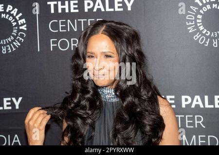 New York, États-Unis. 04th mai 2023. Golda Rosheuvel participe aux célébrations de « Queen Charlotte: A Bridgerton Story » au Paley Museum de New York. Crédit : SOPA Images Limited/Alamy Live News Banque D'Images