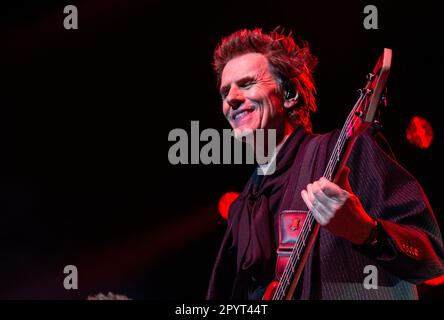 Leeds, Royaume-Uni. 4th mai 2023. John Taylor, bassiste du groupe britannique Duran Duran Duran, jouant en direct à Leeds Arena. Crédit photo: ernesto rogata/Alay Live News Banque D'Images