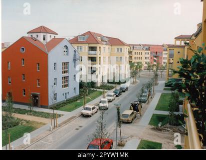 Le nouveau quartier résidentiel de Kirchsteigfeld à Potsdam-Drewitz. C'est le plus grand développement de logements dans l'est de l'Allemagne.photo: MAZ/Michael Hübner, 1995 [traduction automatique] Banque D'Images