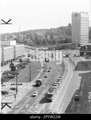 Potsdam 08.09.1984 Friedrich-Ebert-Straße Traffic Cars Interhotel Mercure University of Applied Sciences Institute for Teacher Education Tramway, Tatra Railway Brauhausberg photo: MAZ/Bernd Gartenschläger [traduction automatique] Banque D'Images